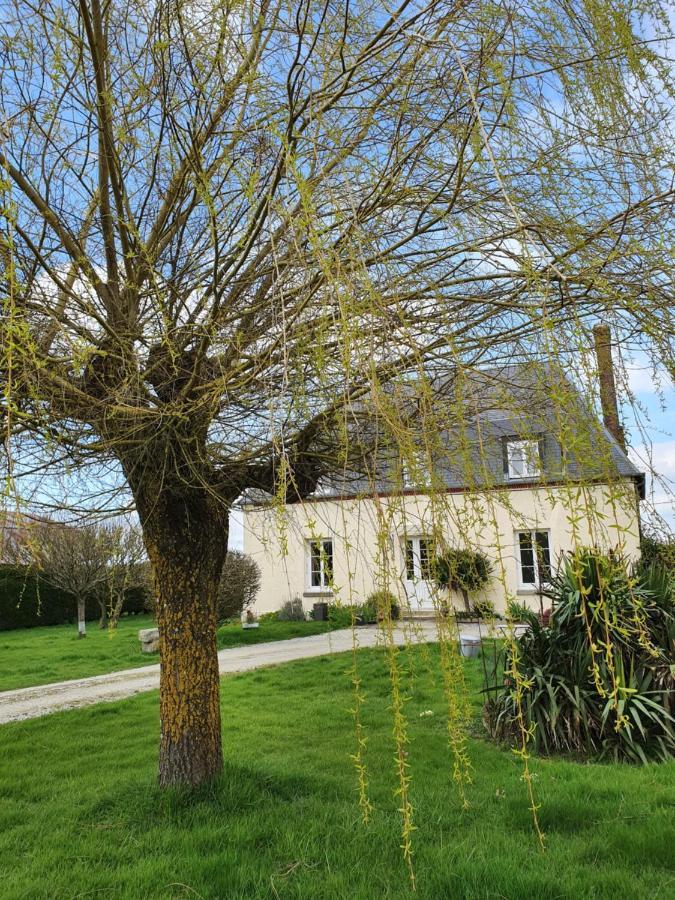 Au Petit Paradis Sainte-Gauburge-Sainte-Colombe Екстериор снимка