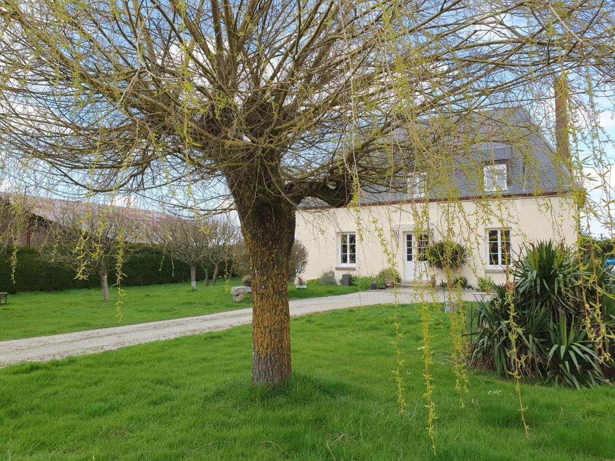 Au Petit Paradis Sainte-Gauburge-Sainte-Colombe Екстериор снимка