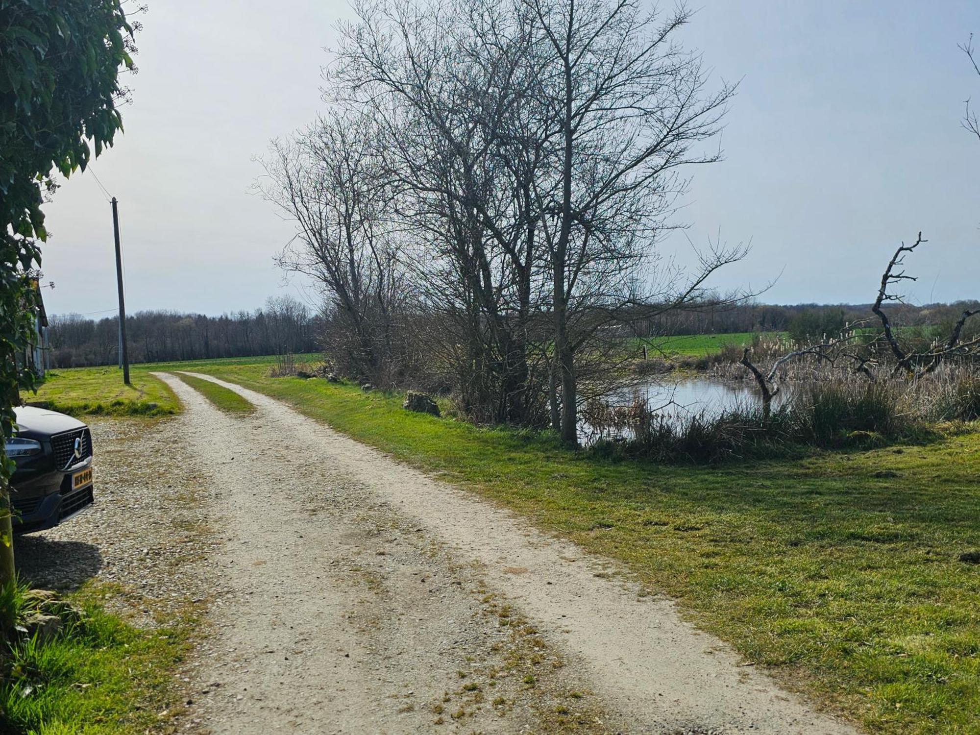 Au Petit Paradis Sainte-Gauburge-Sainte-Colombe Екстериор снимка