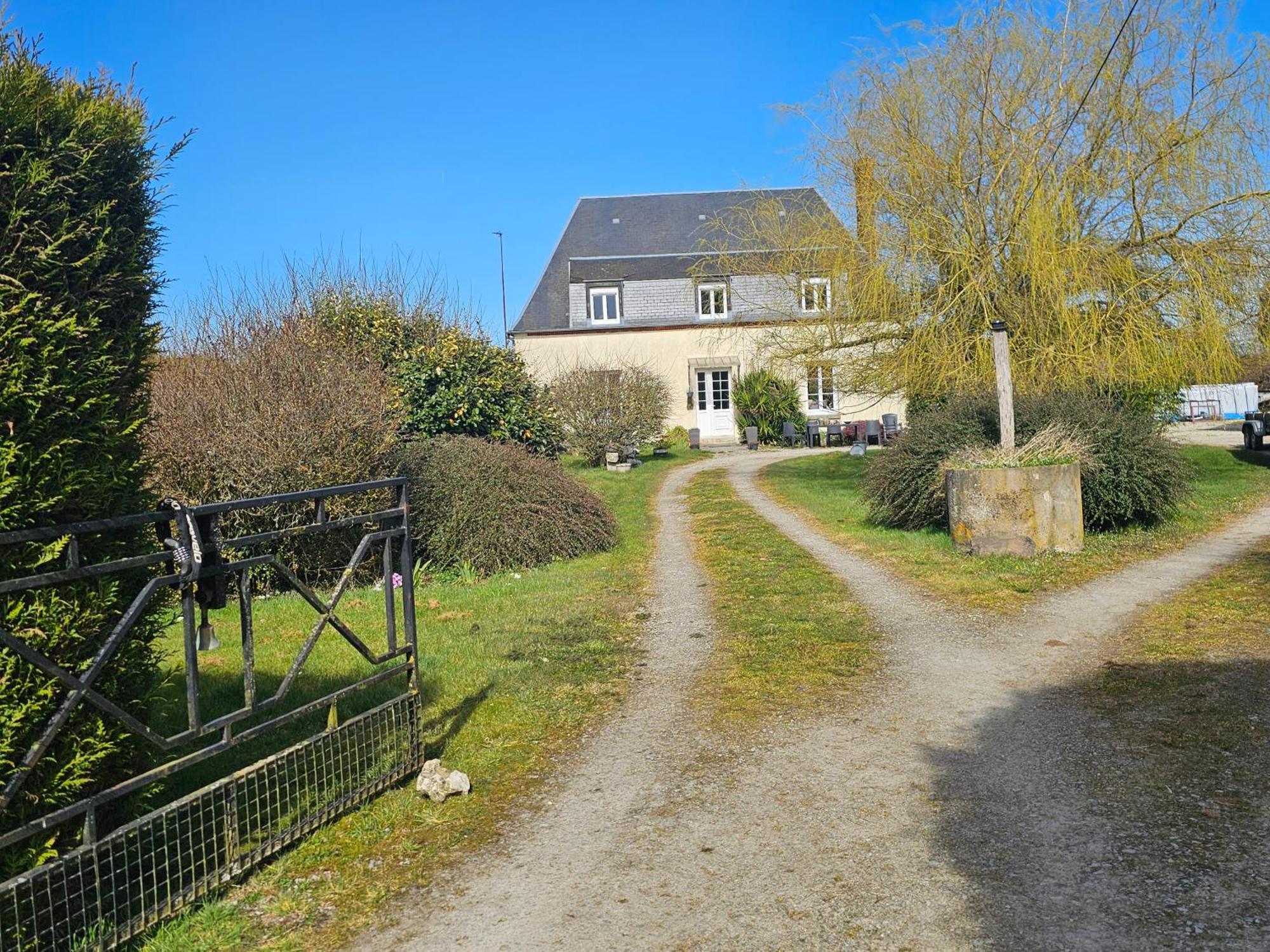 Au Petit Paradis Sainte-Gauburge-Sainte-Colombe Екстериор снимка